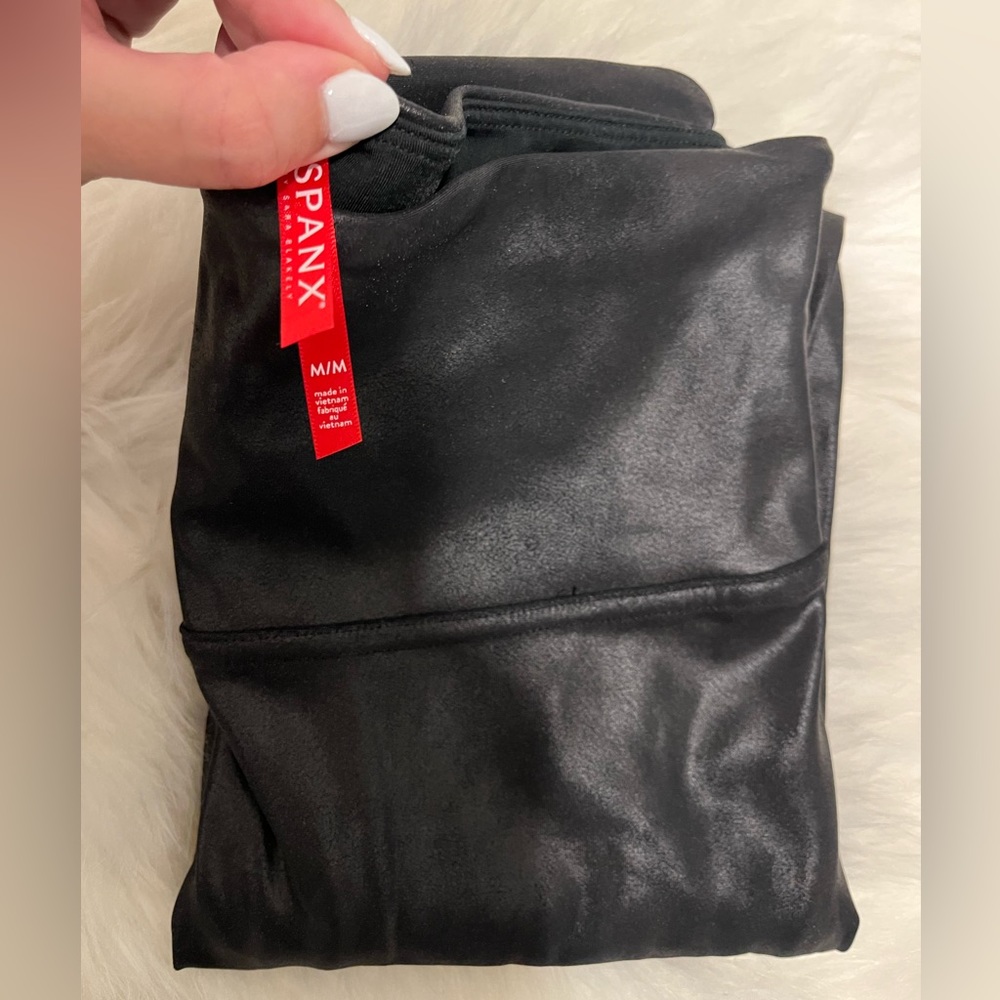 SPANX Leggings - size M - black shiny
